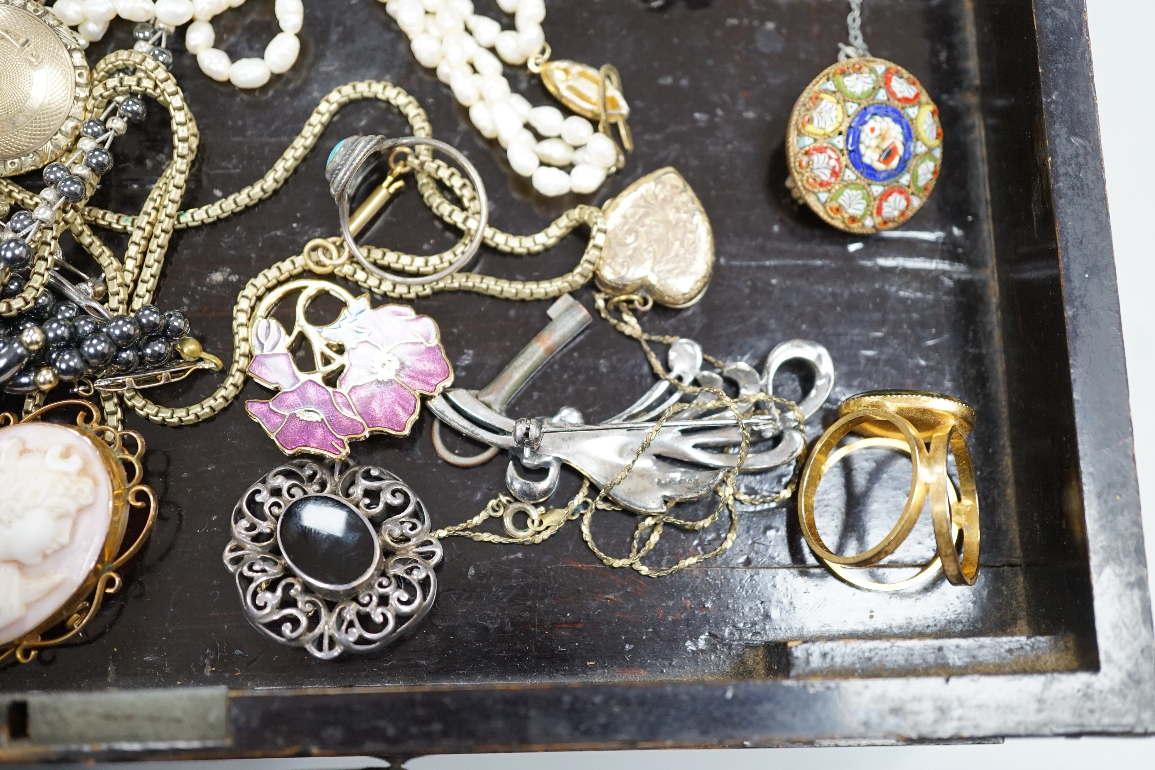 Assorted jewellery including costume, a silver brooch, an engraved yellow metal heart shaped locket, micro mosaic brooch etc. housed in an inlaid box.
